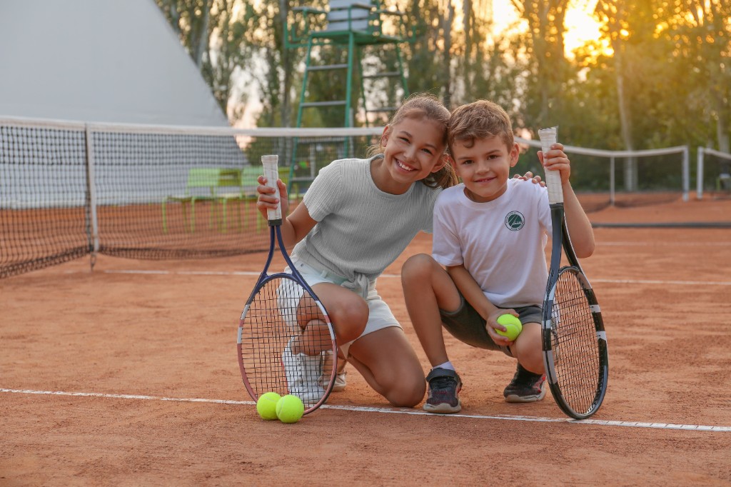Red Balls (Ages 6–8)